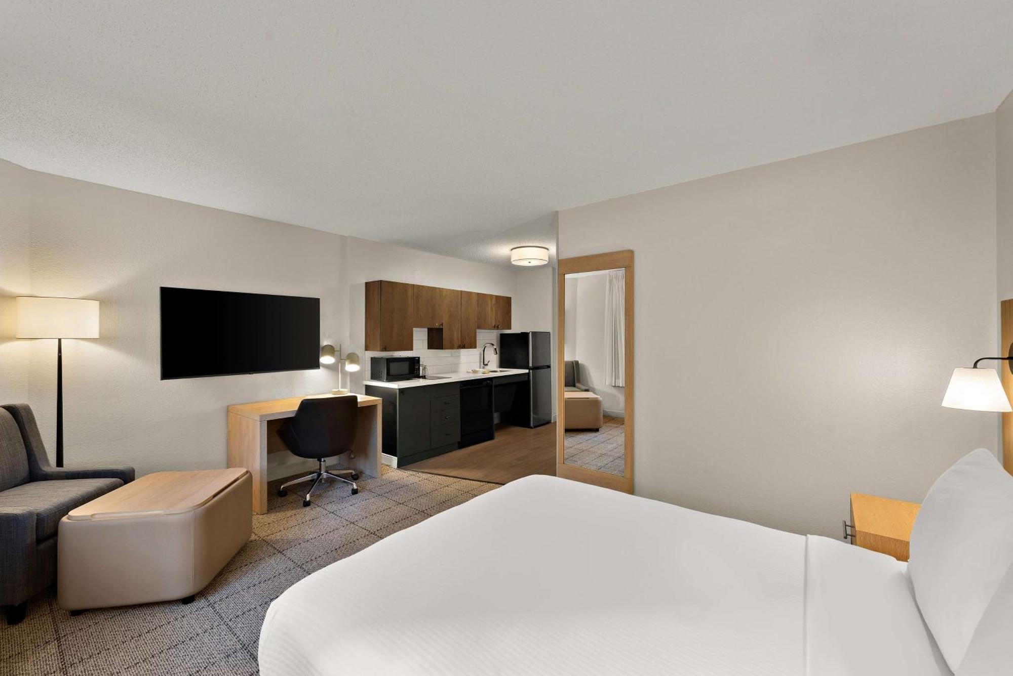 Sonesta Simply Suites Jersey City - Newly Renovated Exterior photo